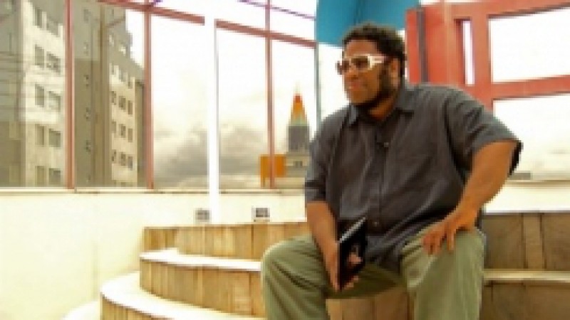 O programa Diverso desta sexta-feira (19), às 17h30, na TVE, explora o universo dos rappers e entrevista alguns que têm se destacado na cena alternativa. O programa investiga as funções sociais do rap e as razões para sua disseminação entre jovens de