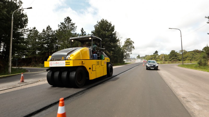 CAXIAS DO SUL, RS, BRASIL, 26.09.14. Obras do Contrato de Restauração e Manutenção das Rodovias (Crema/Serra) da Região da Serra, na rodovia RS 470 no município de Caxias do Sul. Foto: David Alves/ Palácio Piratini