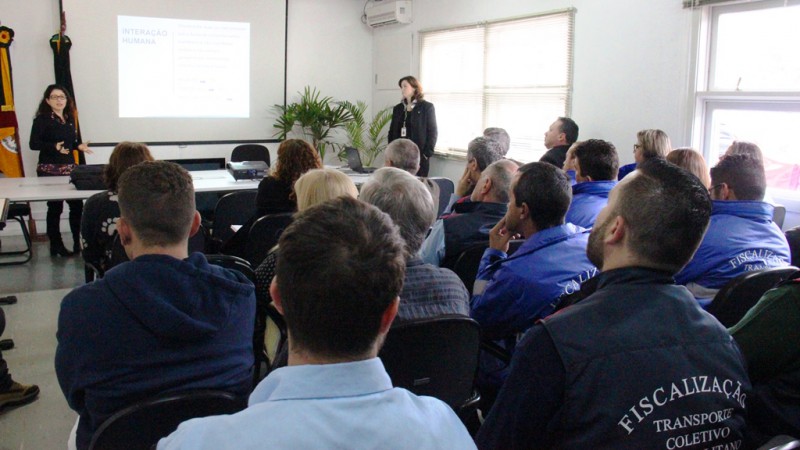 Daer ministra palestras