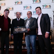PORTO ALEGRE, RS, BRASIL 21.05.2018: Para valorizar o esporte e o pioneirismo gaúcho no futebol, o governador José Ivo Sartori homenageou, nesta segunda-feira (21), durante evento no salão Negrinho do Pastoreio do Palácio Piratini, os clubes gaúchos com m