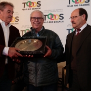 PORTO ALEGRE, RS, BRASIL 21.05.2018: Para valorizar o esporte e o pioneirismo gaúcho no futebol, o governador José Ivo Sartori homenageou, nesta segunda-feira (21), durante evento no salão Negrinho do Pastoreio do Palácio Piratini, os clubes gaúchos com m