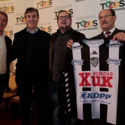 PORTO ALEGRE, RS, BRASIL 21.05.2018: Para valorizar o esporte e o pioneirismo gaúcho no futebol, o governador José Ivo Sartori homenageou, nesta segunda-feira (21), durante evento no salão Negrinho do Pastoreio do Palácio Piratini, os clubes gaúchos com m